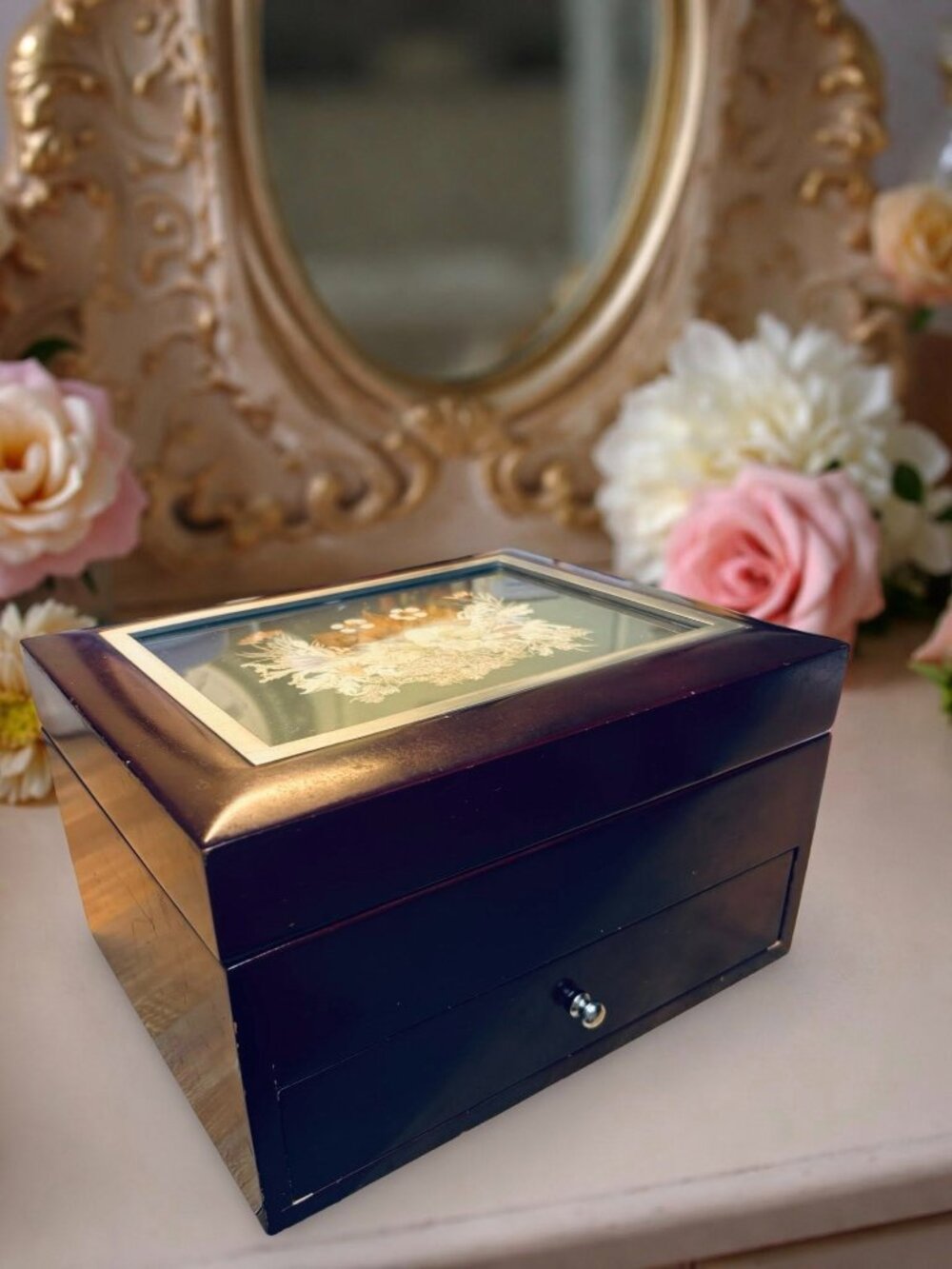 Vintage Wooden Jewelry Box With Pressed Flower Glass Lid & Velvet-Lined Compartm